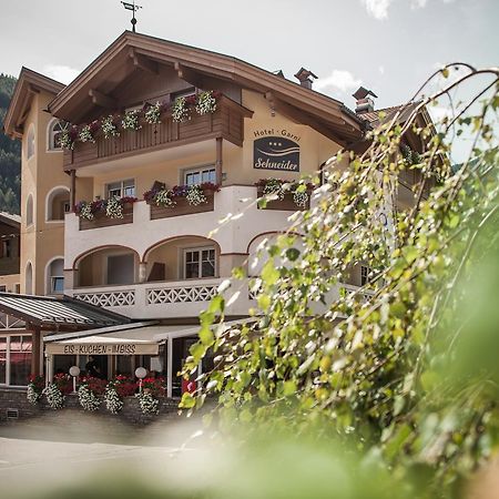 Hotel Garni Schneider Lutago Exterior photo